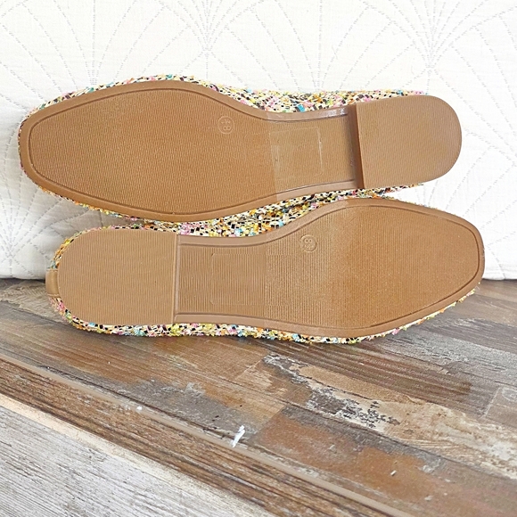 New Tahari Multi Colored Tweed Loafers With Gold Hardware Size 8.5 - Picture 7 of 8